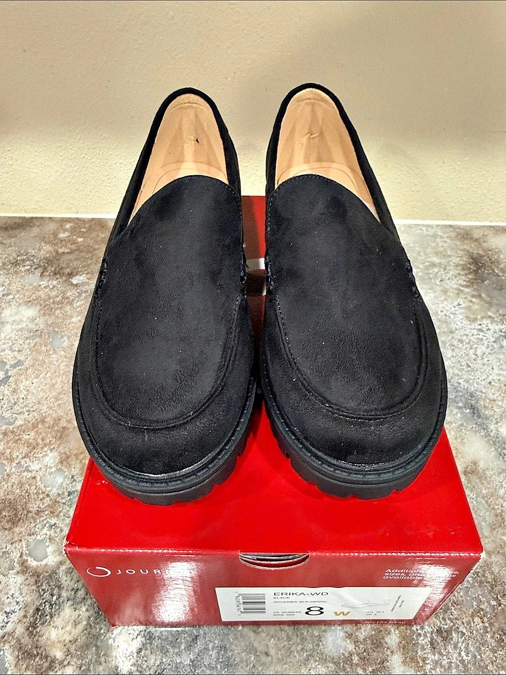 Journee Collection Erika Loafer Black Lug Sole Loafers US 8 wide